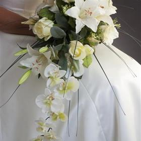 fwthumbwedding-photo-white-lilies.jpg